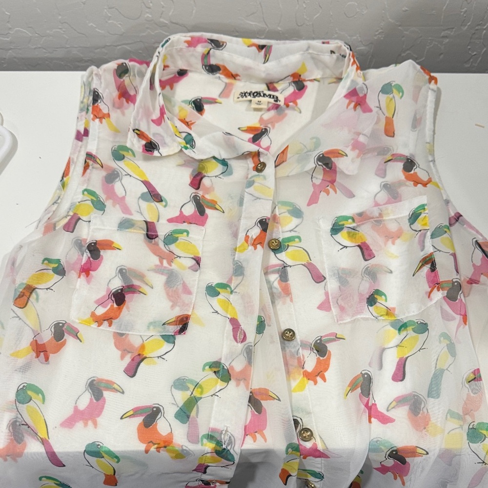 Colorful Bird Print Sleeveless Blouse